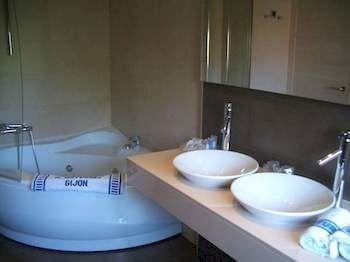 Asturias Hotel 4*